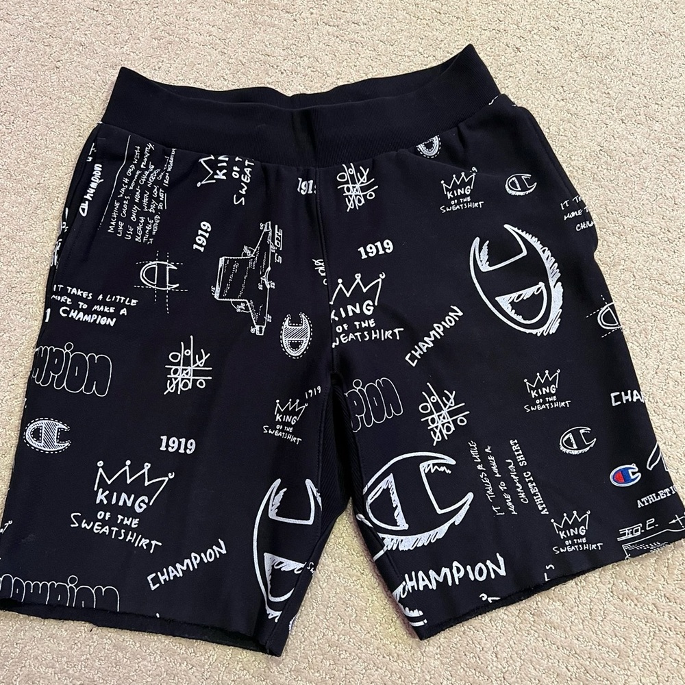 Champion men’s shorts medium